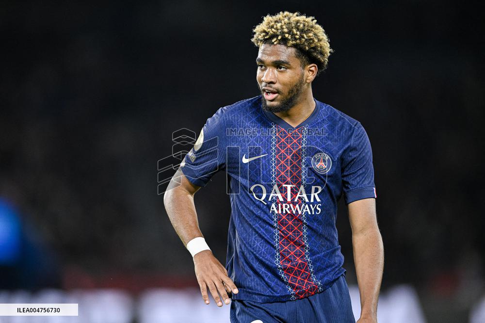 PSG v AJ Auxerre - Paris