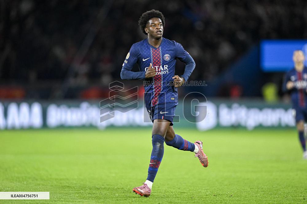 PSG v AJ Auxerre - Paris