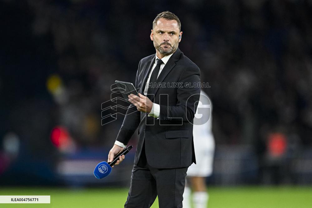 PSG v AJ Auxerre - Paris