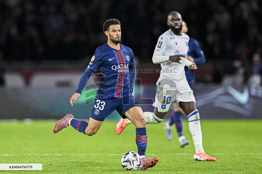 PSG v AJ Auxerre - Paris