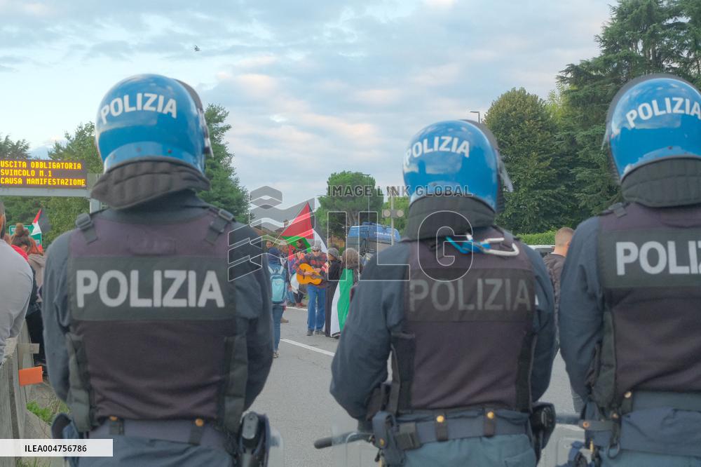 Pro-Palestine Demonstration Disrupts Turin - Italy