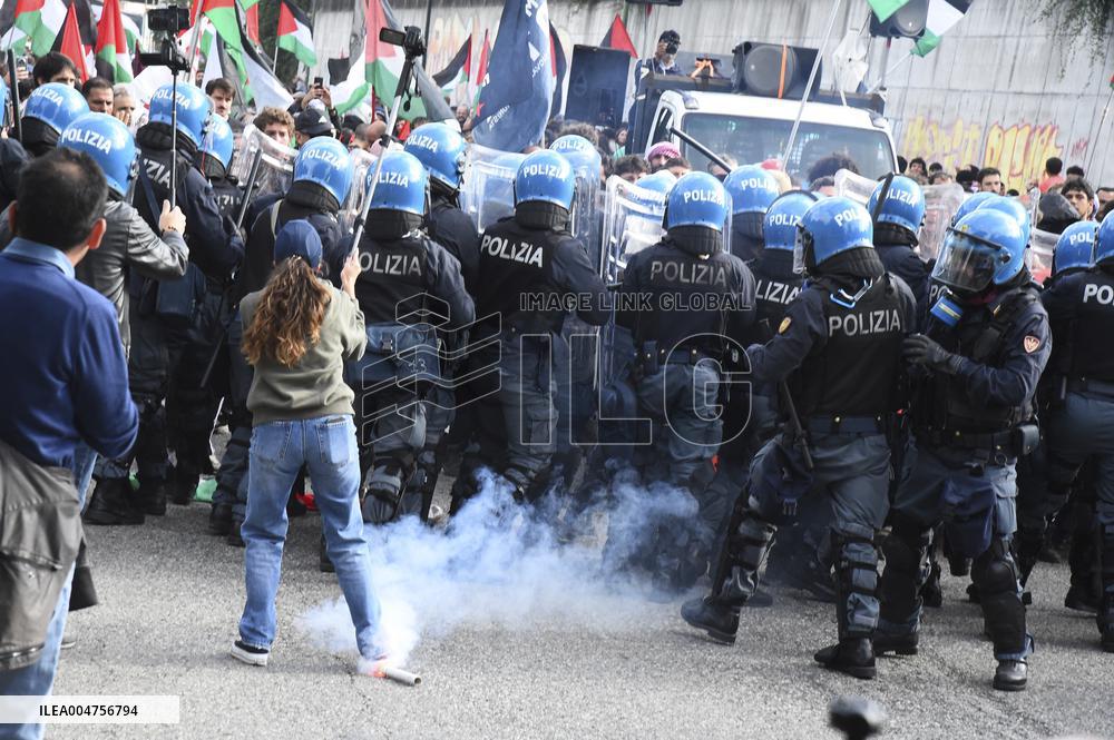 Pro-Palestine Demonstration Disrupts Turin - Italy
