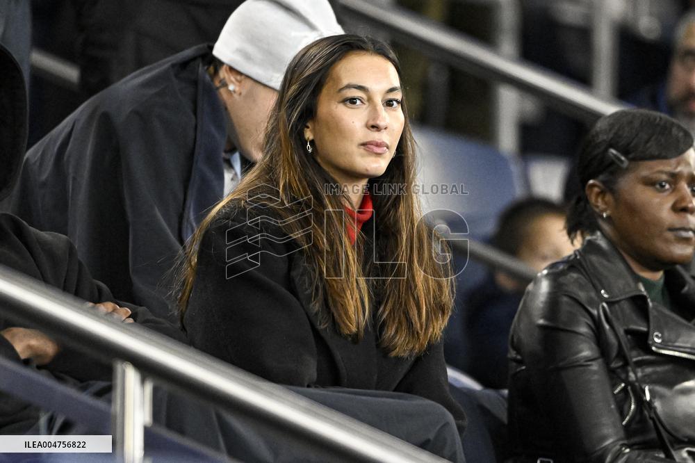 VIPs At Stands - PSG v AJ Auxerre