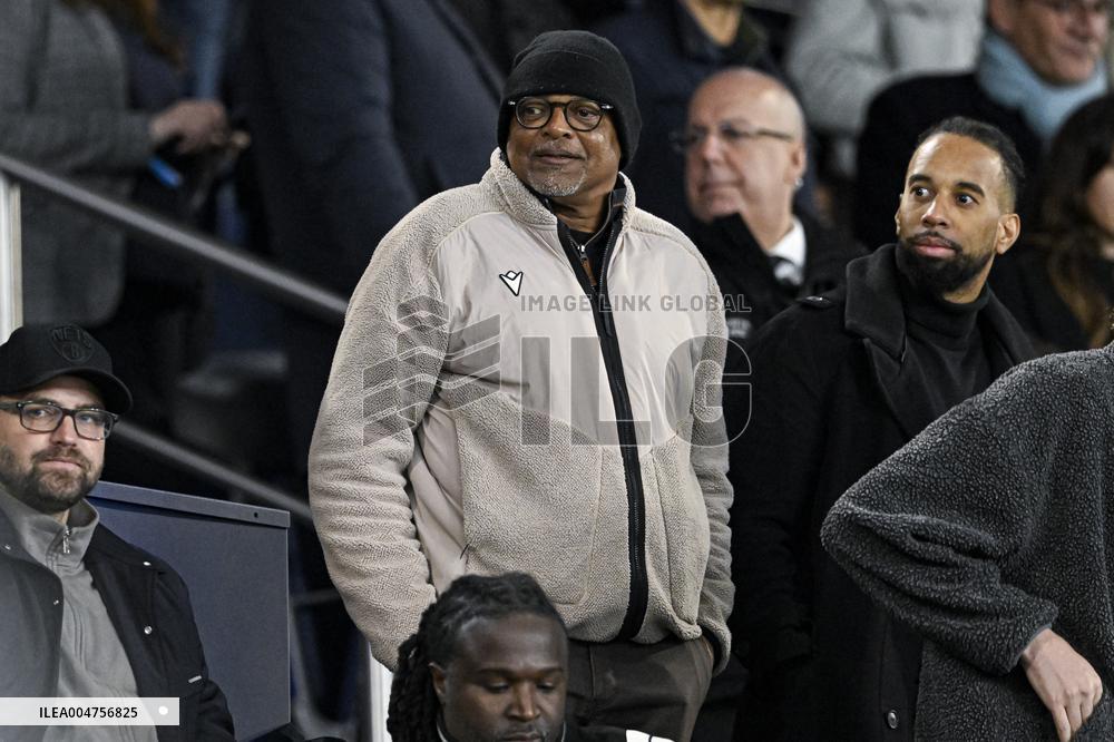 VIPs At Stands - PSG v AJ Auxerre