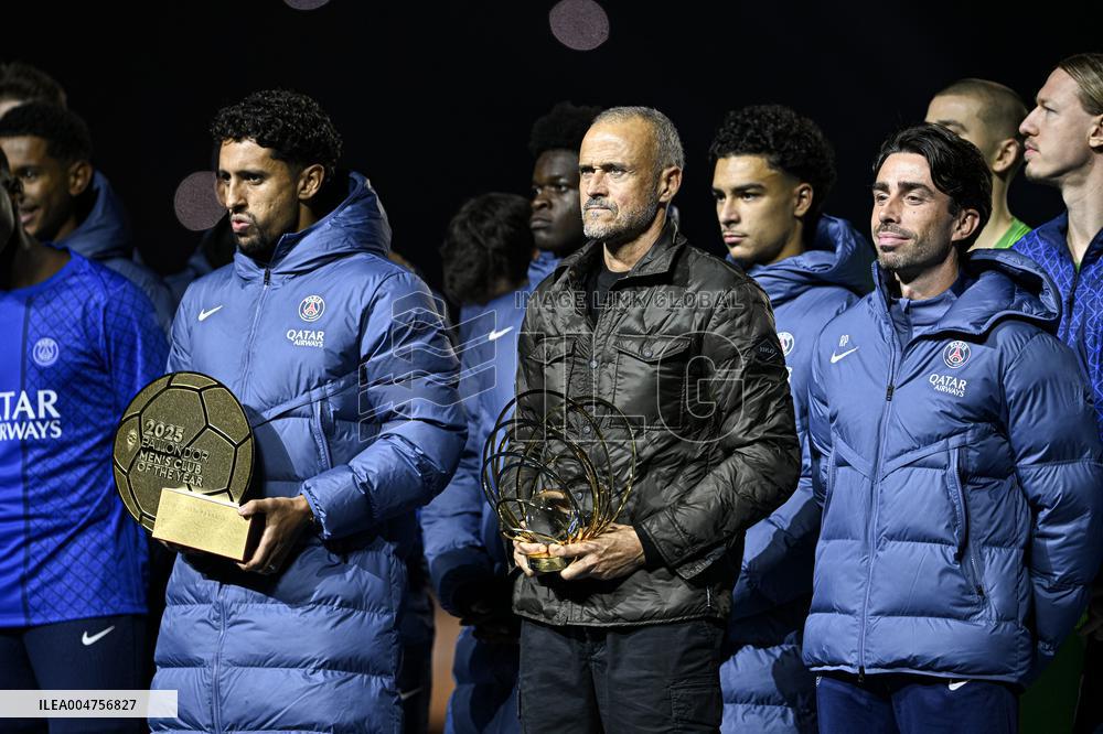 Ousmane Dembele Presents Ballon d'Or At PSG v Auxerre Match - Paris
