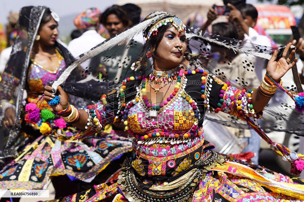 Indian Kalbeliya Gypsy Dancers Performs - India