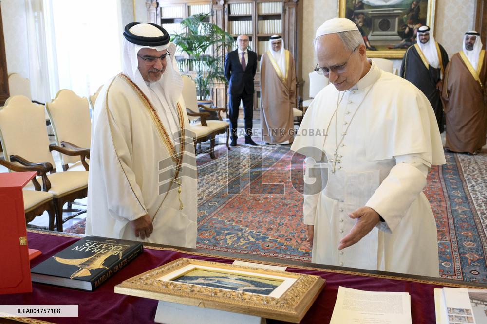 Pope Leo XIV Meets Prince Salman bin Hamad Al Khalifa of Bahrain - Vatican