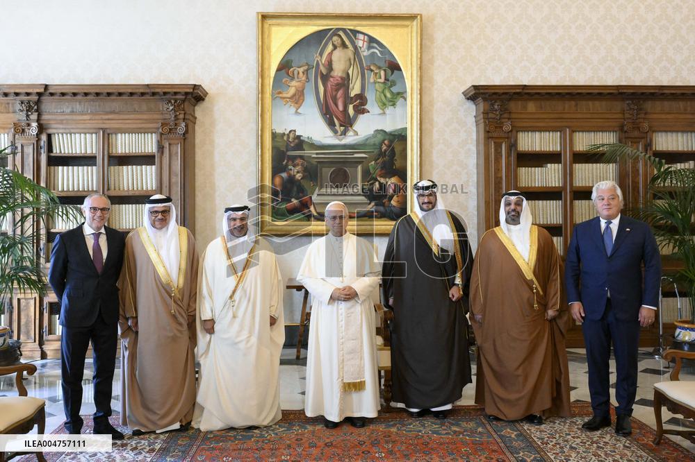 Pope Leo XIV Meets Prince Salman bin Hamad Al Khalifa of Bahrain - Vatican