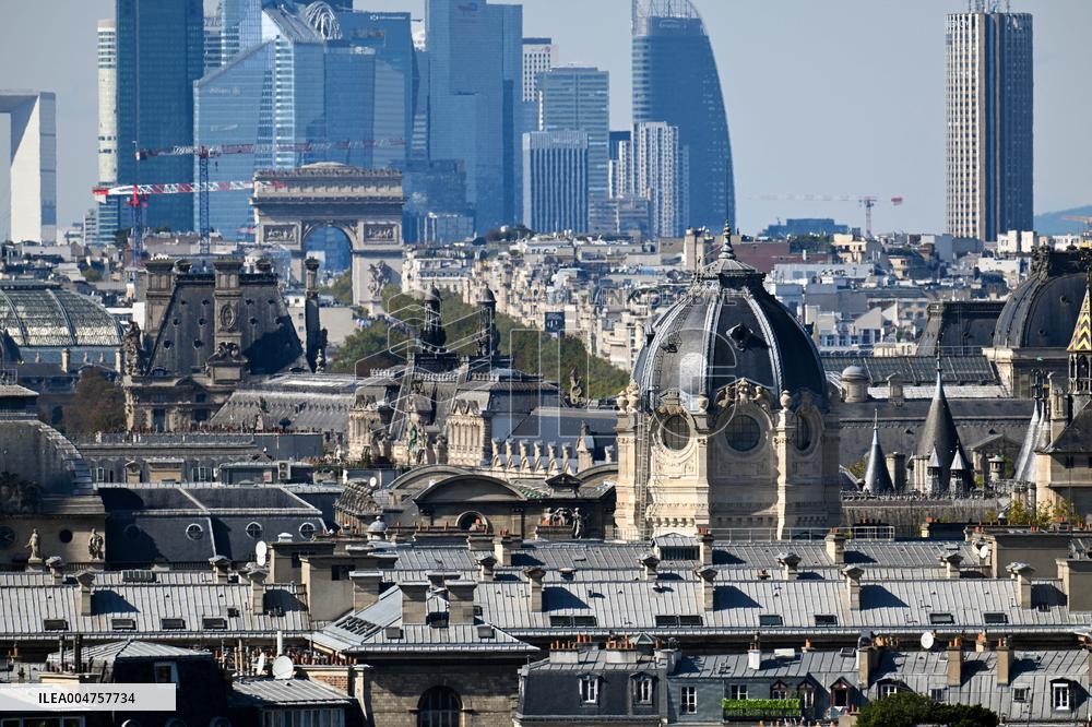 Illustrations Of Paris Rooftops - France