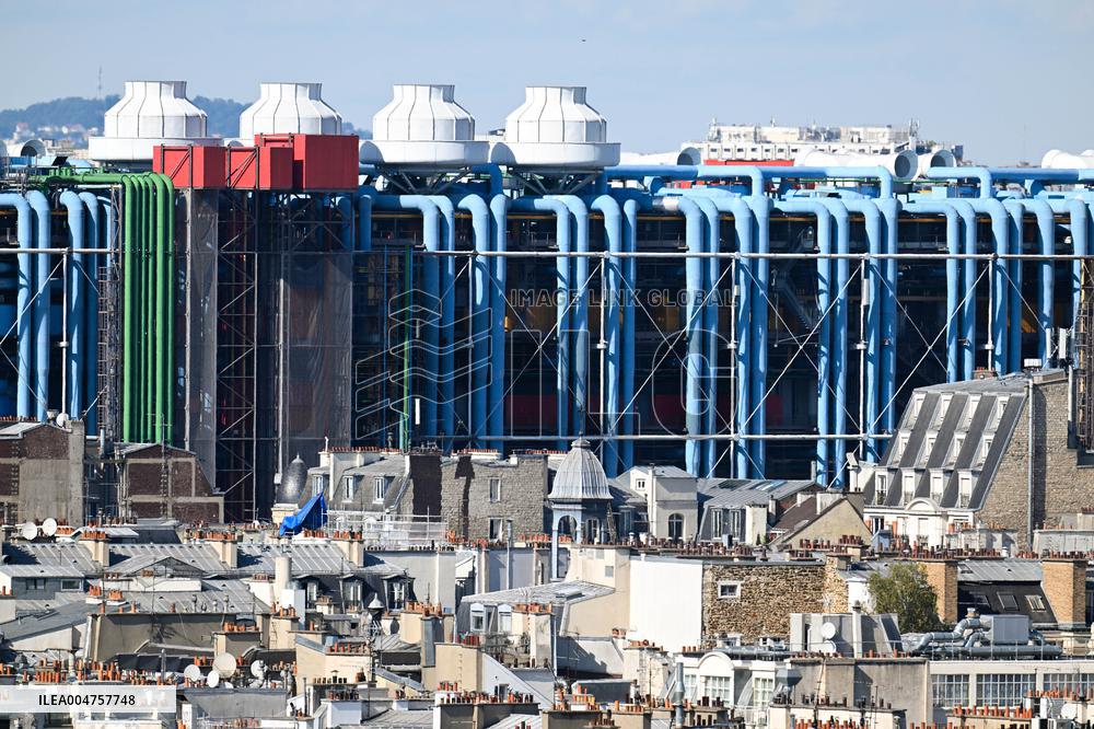 Illustrations Of Paris Rooftops - France