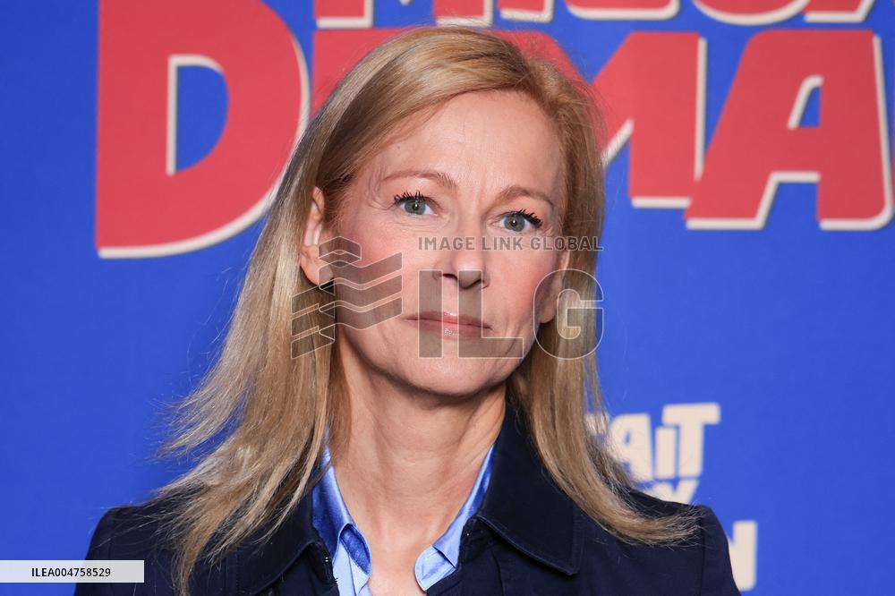 C Etait Mieux Demain Premiere - Paris