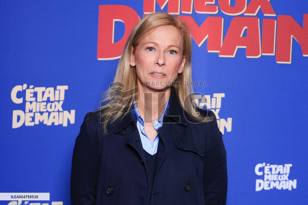 C Etait Mieux Demain Premiere - Paris