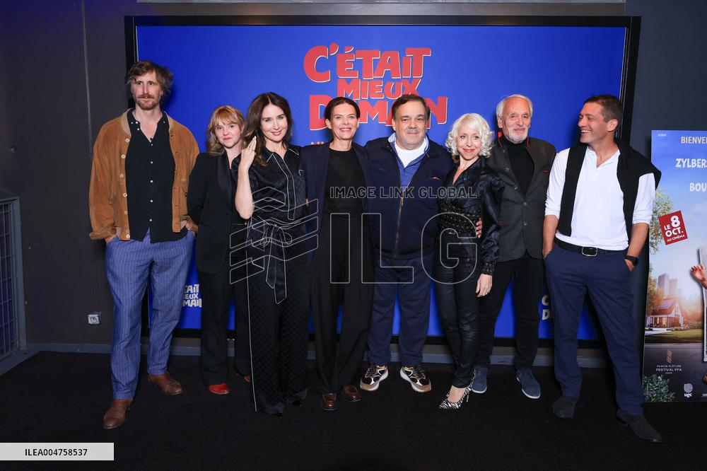 C Etait Mieux Demain Premiere - Paris