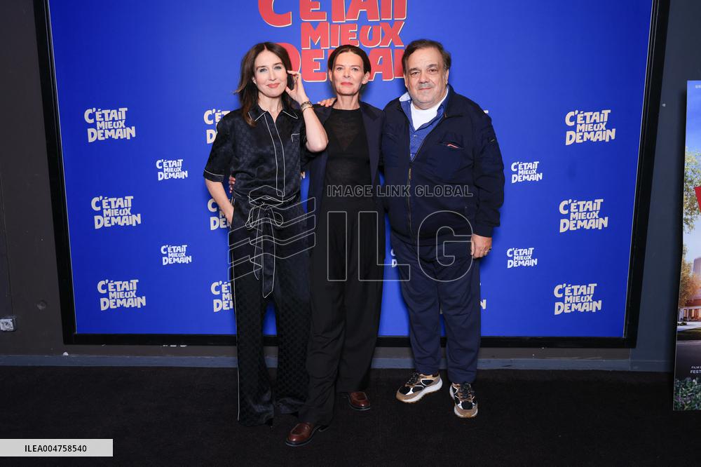 C Etait Mieux Demain Premiere - Paris