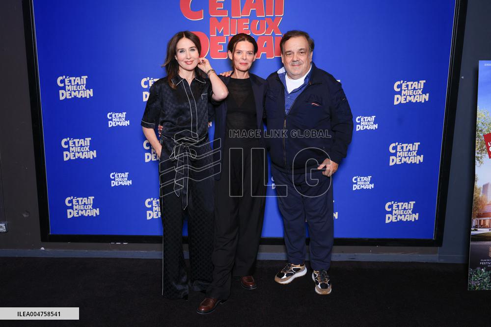 C Etait Mieux Demain Premiere - Paris