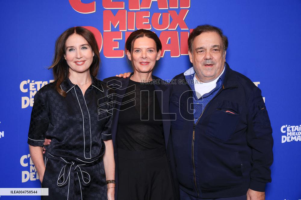 C Etait Mieux Demain Premiere - Paris