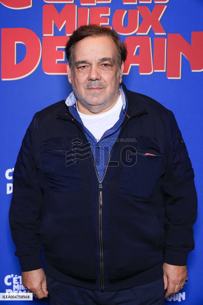 C Etait Mieux Demain Premiere - Paris