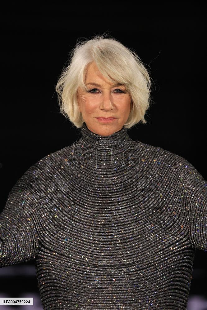 PFW - Le Défilé. Liberté, Egalité, Sororité"You're Worth It" L'Oréal Paris Runway