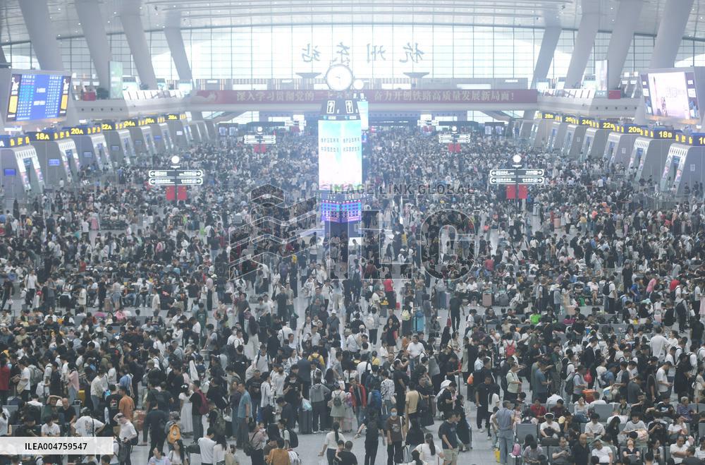 Peak travel During The National Day Holiday