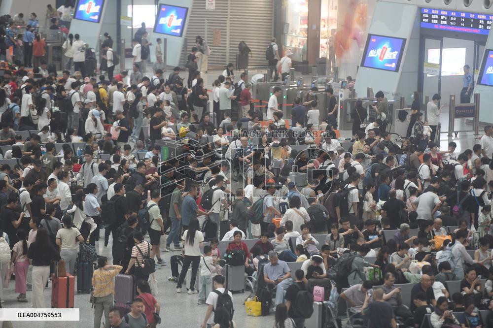 Peak travel During The National Day Holiday