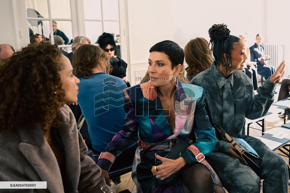 PFW - Weinsanto Front Row