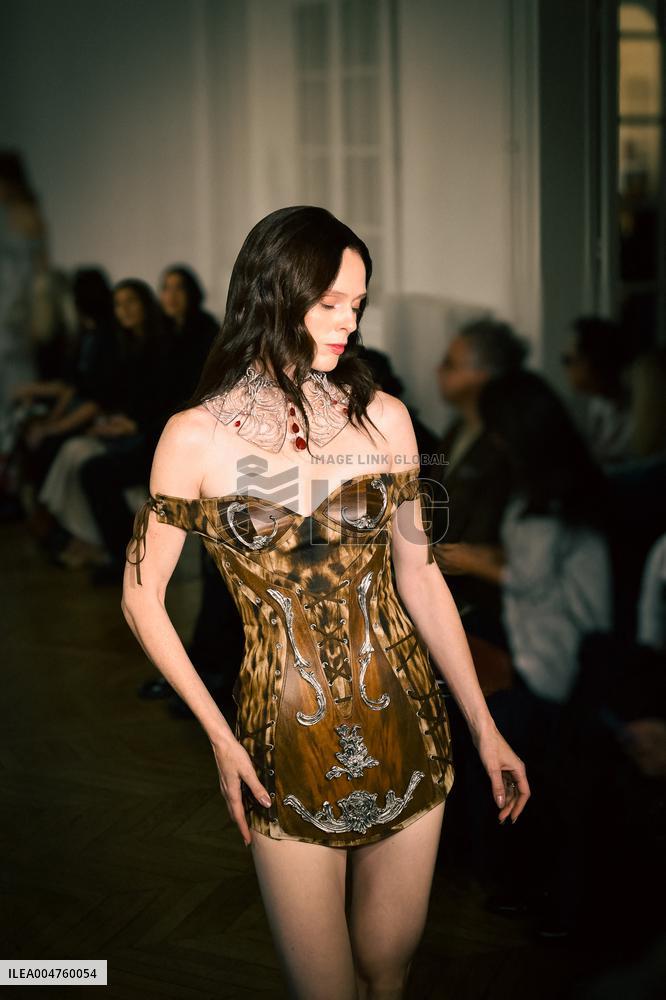 PFW - Weinsanto Runway