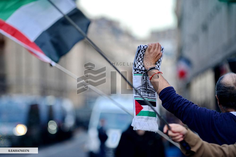 Rally in Support of Journalists in Gaza - Paris