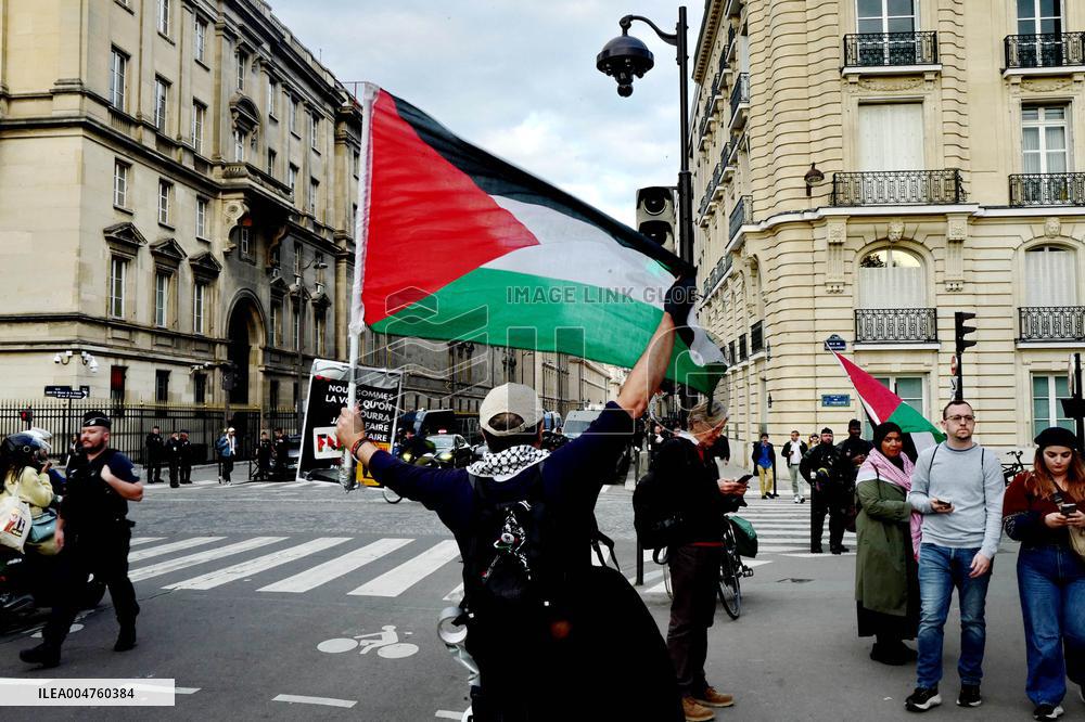Rally in Support of Journalists in Gaza - Paris