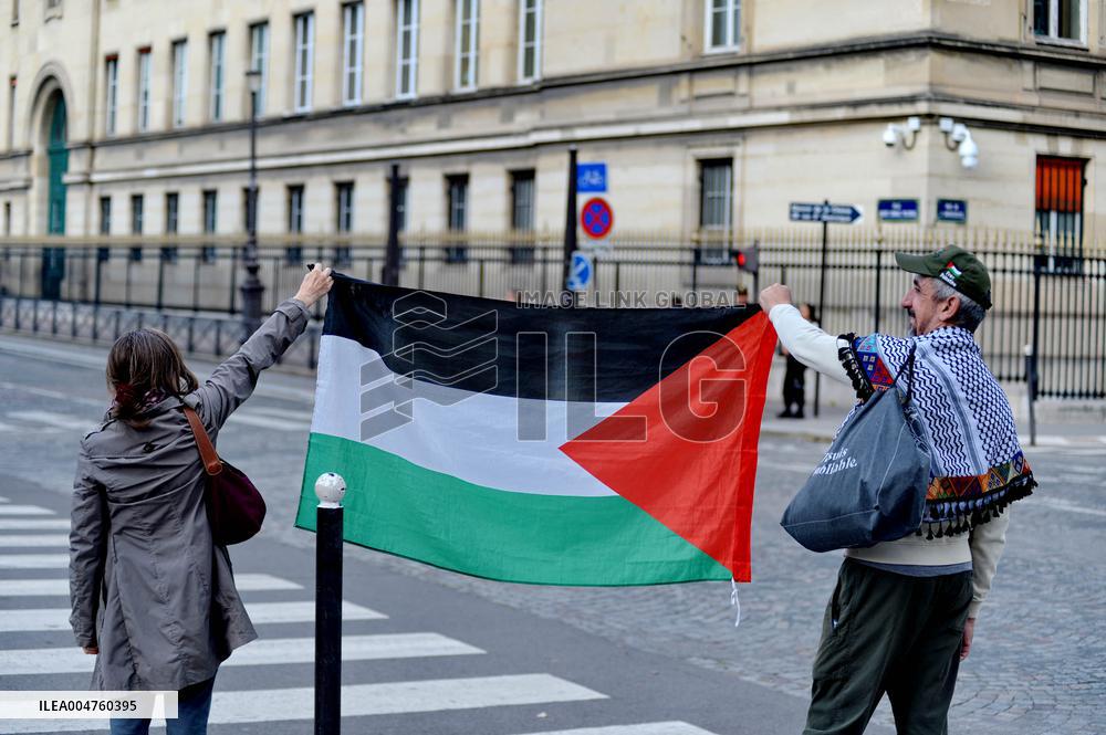 Rally in Support of Journalists in Gaza - Paris