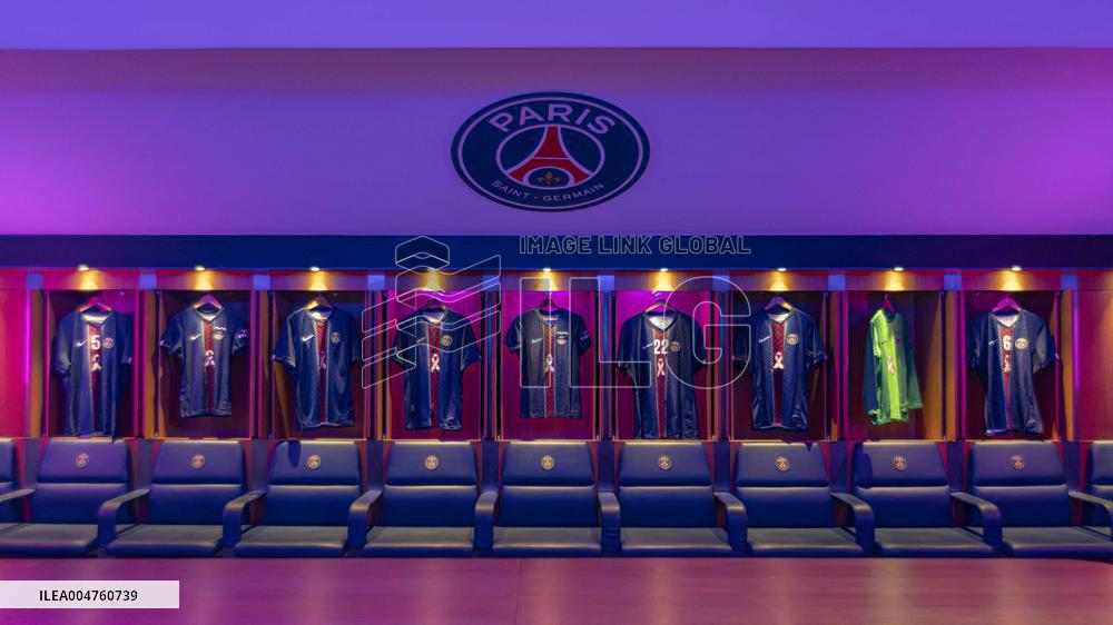 PSG Support the Pink October Campaign - Paris