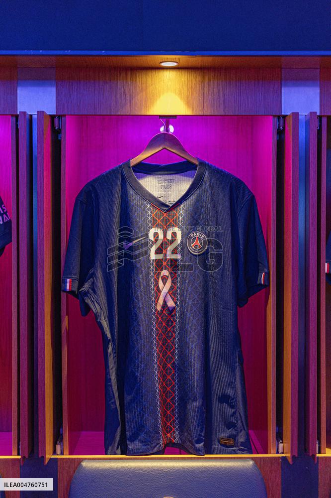 PSG Support the Pink October Campaign - Paris