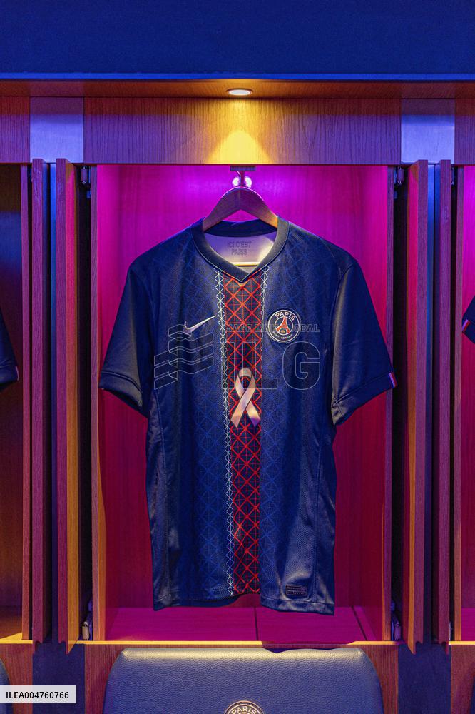 PSG Support the Pink October Campaign - Paris