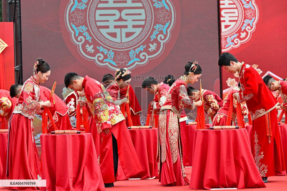 Group Wedding - China