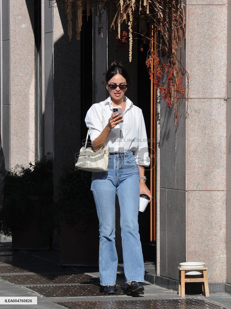 Eiza Gonzalez Out And About - Milan