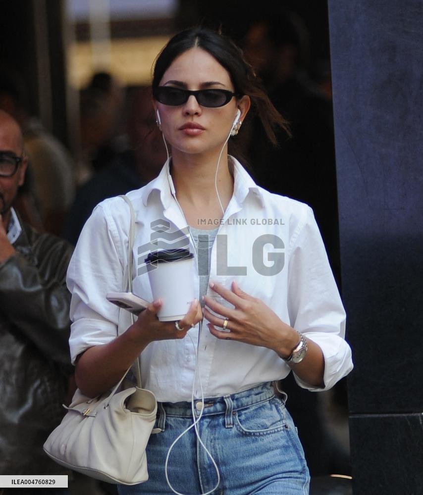 Eiza Gonzalez Out And About - Milan