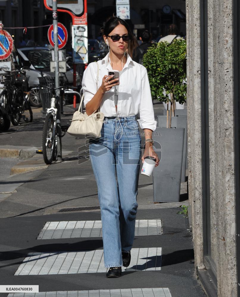 Eiza Gonzalez Out And About - Milan
