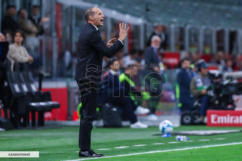 Serie A - AC Milan v SSC Napoli