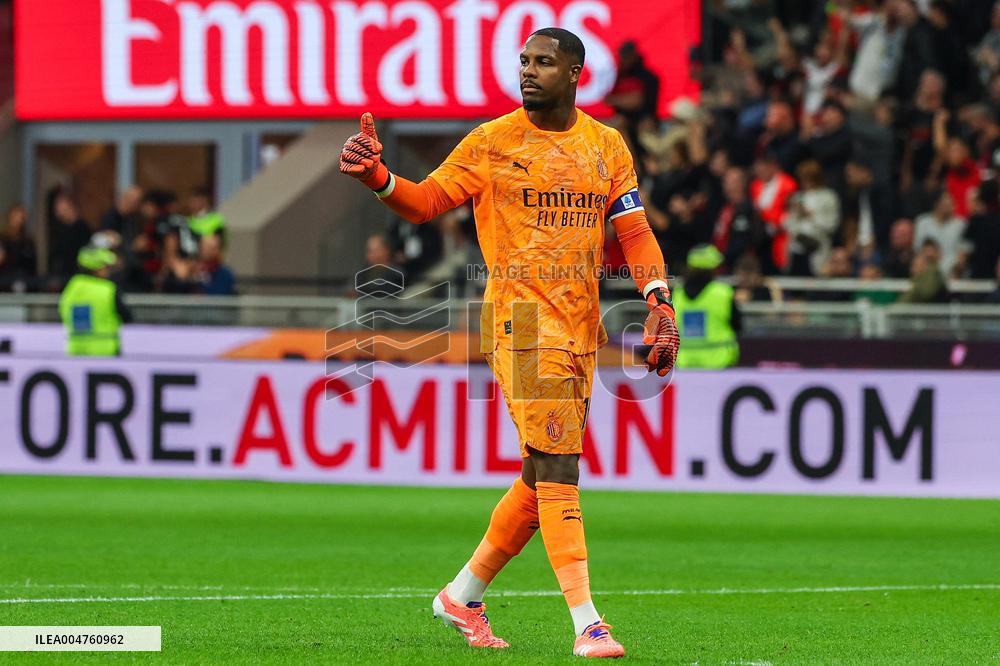 Serie A - AC Milan v SSC Napoli