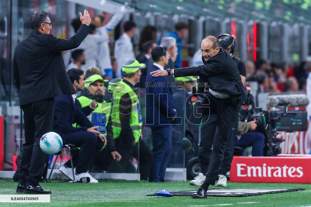Serie A - AC Milan v SSC Napoli