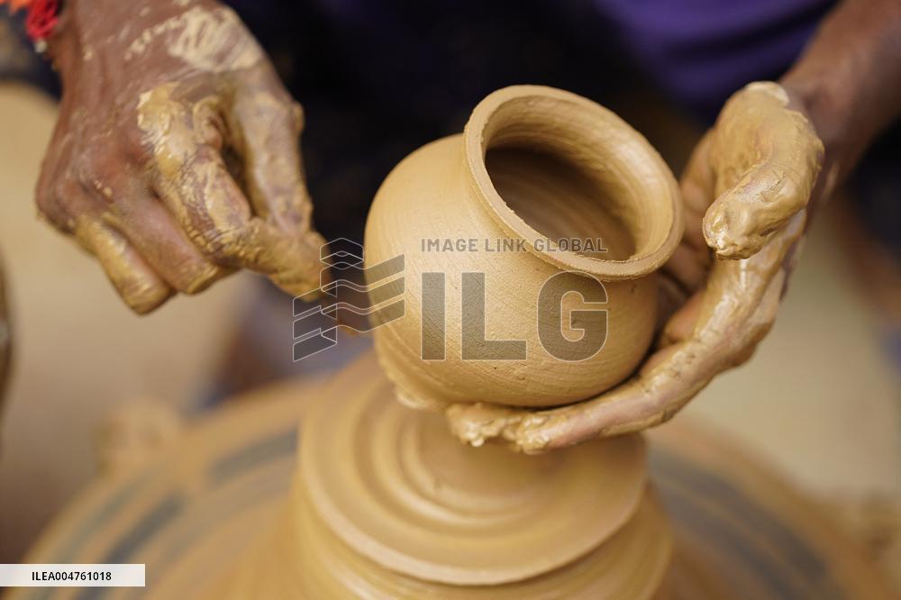 Indian Potter Gives Final Touches to Karva Pot - Ajmer