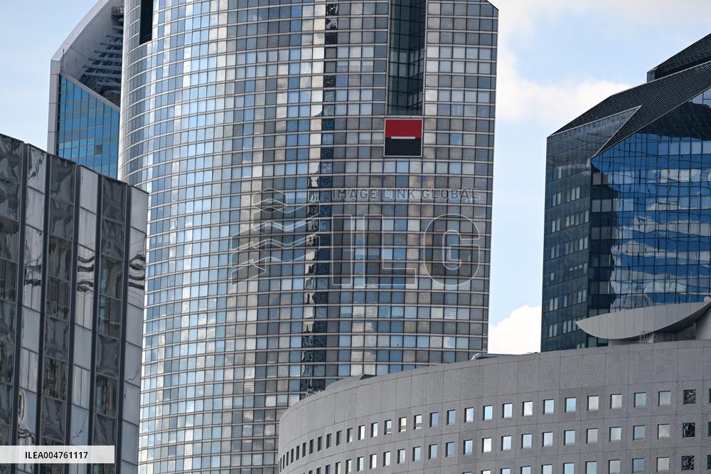 Illustration In Paris