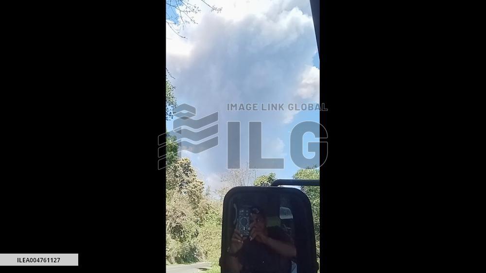 Indonesia: Mt. Lewotobi Laki-Laki Volcano Erupts in Flores
