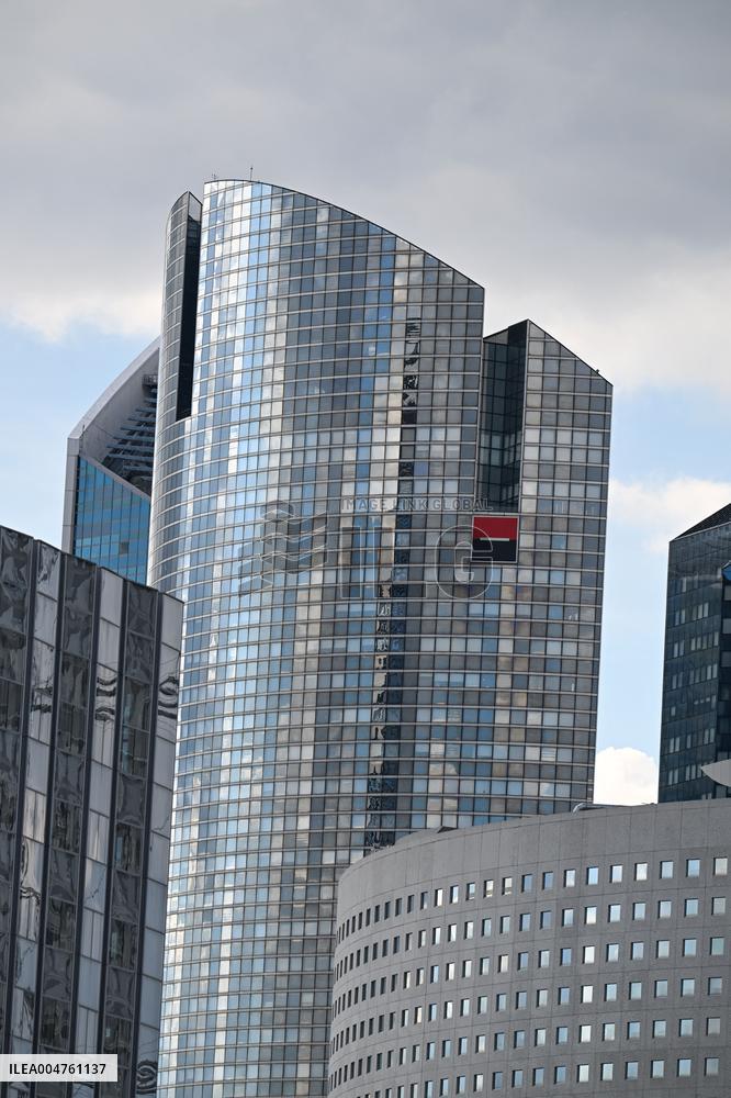 Illustration In Paris