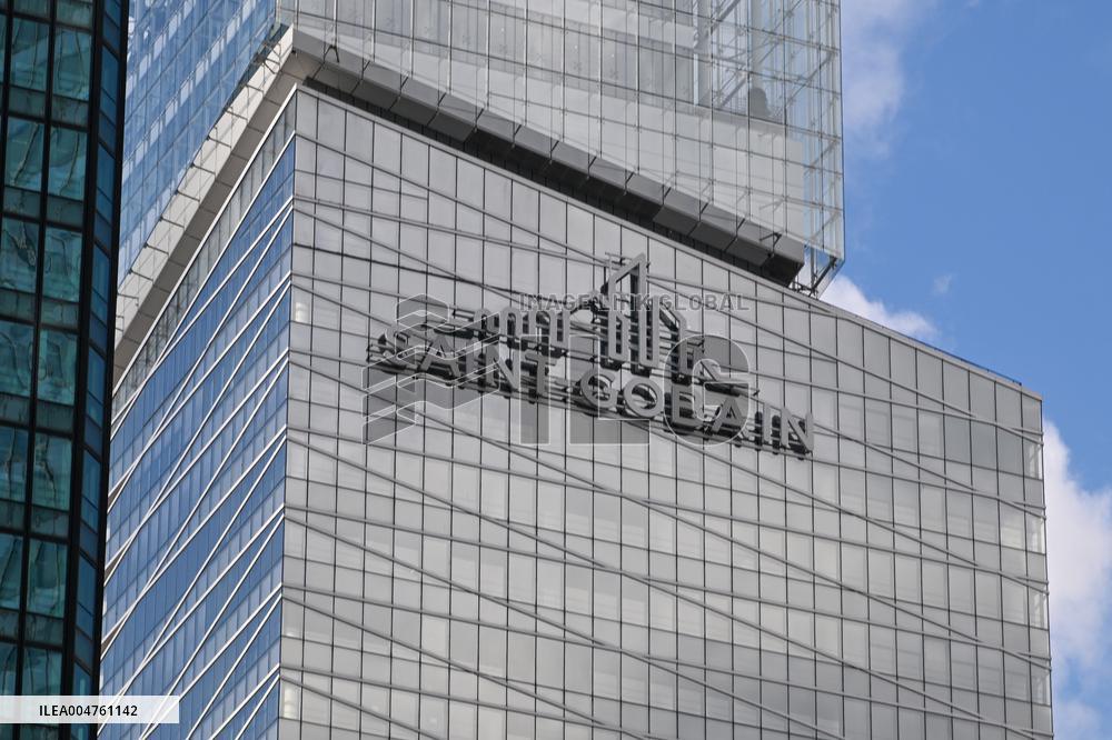 Illustration In Paris