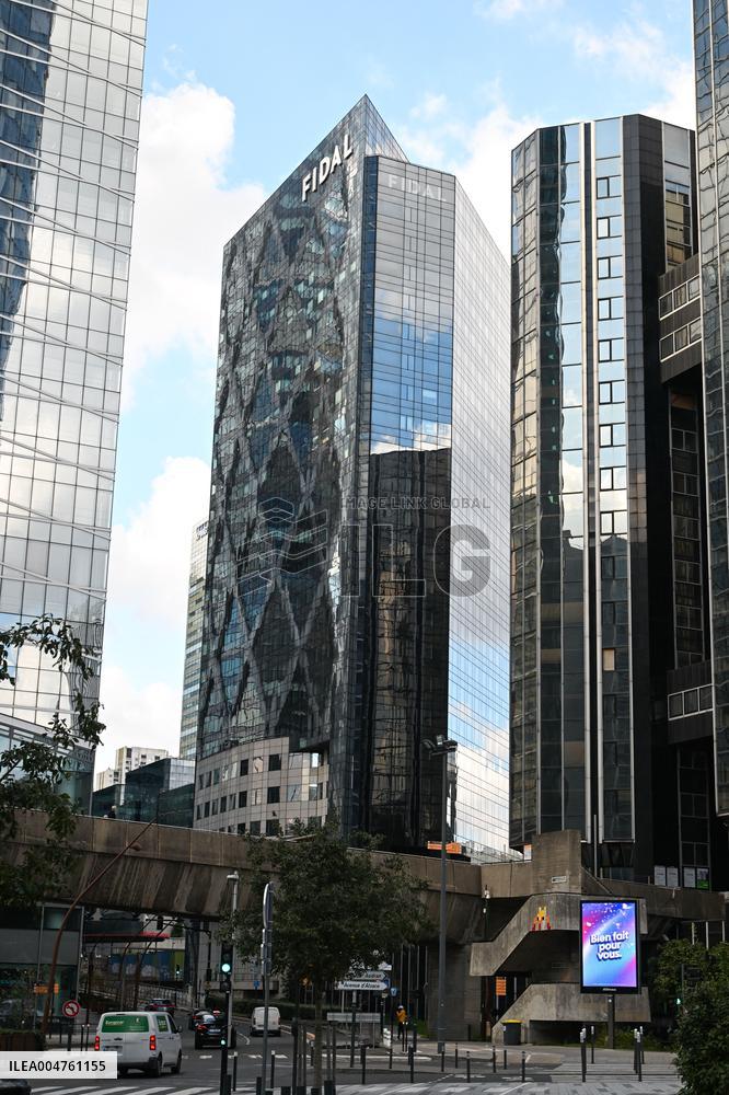 Illustration In Paris