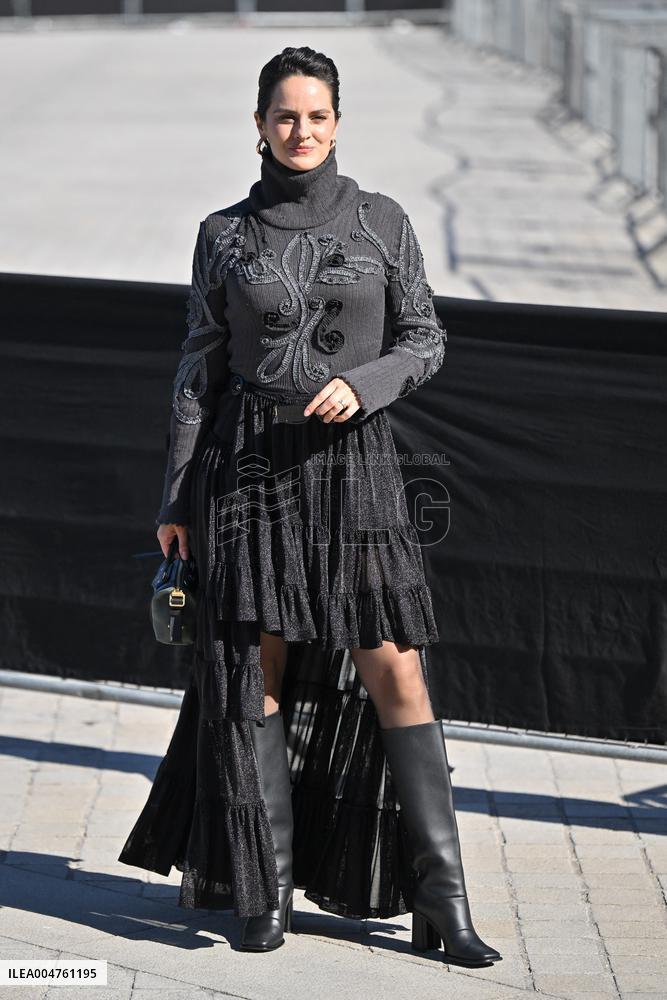 PFW Louis Vuitton Outside Arrivals