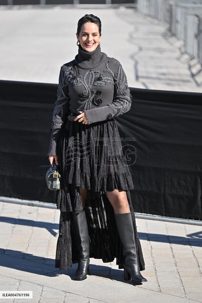 PFW Louis Vuitton Outside Arrivals