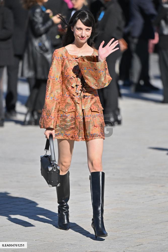 PFW Louis Vuitton Outside Arrivals