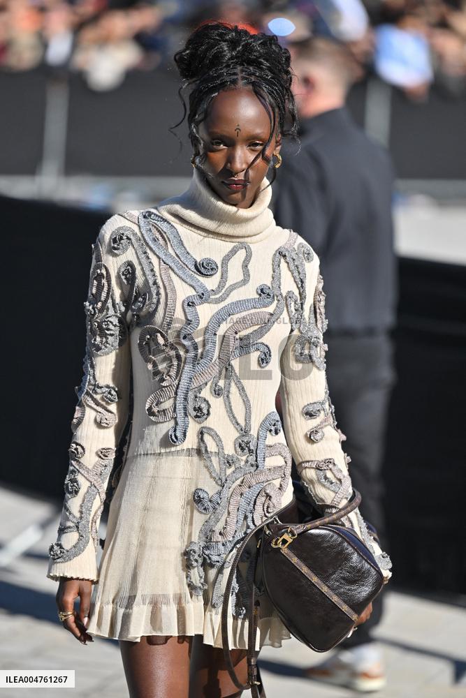 PFW Louis Vuitton Outside Arrivals