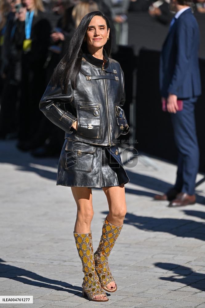 PFW Louis Vuitton Outside Arrivals